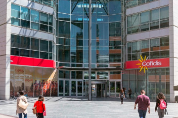 Archivo - Sede de Cofidis España en Plaça de la Pau, Cornellà de Llobregat (Barcelona).