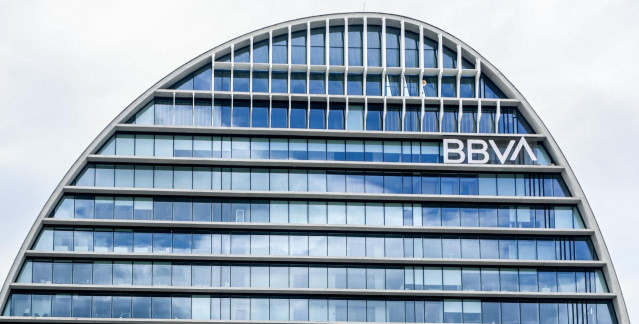 Archivo - Fachada de la sede de BBVA, a 26 de septiembre de 2024, en Madrid (España).