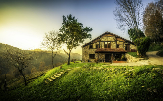 Archivo - Imagen de recurso de una vivienda en una zona rural.
