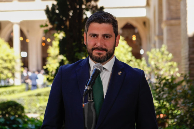 Archivo - El portavoz de Vox en las Cortes de Aragón, Alejandro Nolasco.