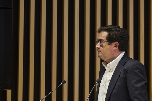 El ministro para la Transformación Digital y de la Función Pública, Óscar López, presenta en la sede del Ministerio el último balance del Plan contra las estafas telefónicas y por SMS del Gobierno de España.