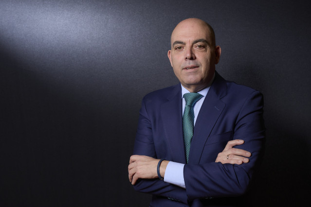 Archivo - El presidente de ATA, Lorenzo Amor, posa para Europa Press, en Madrid (España)