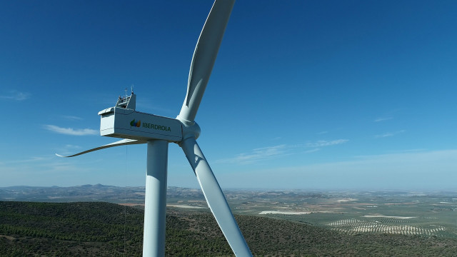 Archivo - Turbina eólica de Iberdrola
