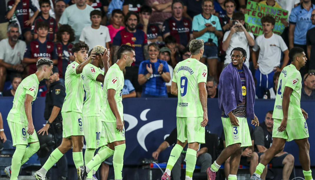 EuropaPress 6913550 lamine yamal of fc barcelona celebrates goal with teammates during the