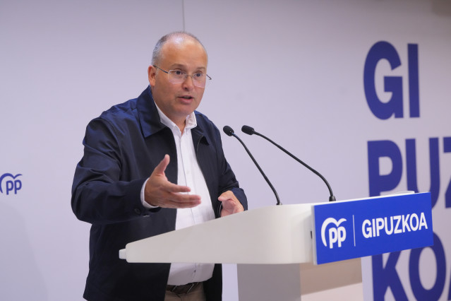 El secretario general del PP. Miguel Tellado, durante un acto en San Sebastián