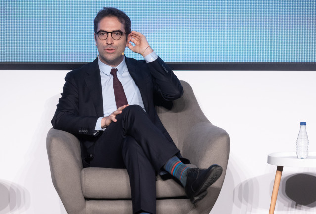 Archivo - El ministro de Economía, Comercio y Empresa, Carlos Cuerpo