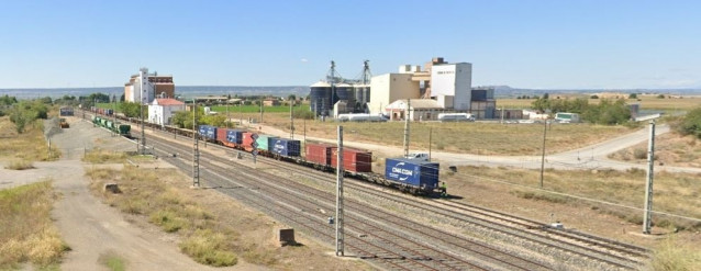 Línea Zaragoza – Lleida – Tarragona a la altura de la estación de Selgua (Huesca).