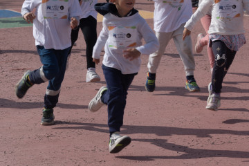EuropaPress 5518944 grupo ninos corre novena edicion vuelta cole 20 octubre 2023 leganes madrid
