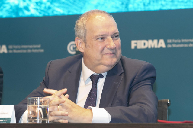 Archivo - El ministro de Industria y Turismo, Jordi Hereu