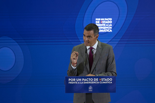 El presidente del Gobierno, Pedro Sánchez, clausura el acto 'Por un pacto de Estado frente a la emergencia climática', en el Ministerio para la Transición Ecológica y Reto Demográfico, a 1 de septiembre de 2025, en Madrid (España). El presidente del Gobie