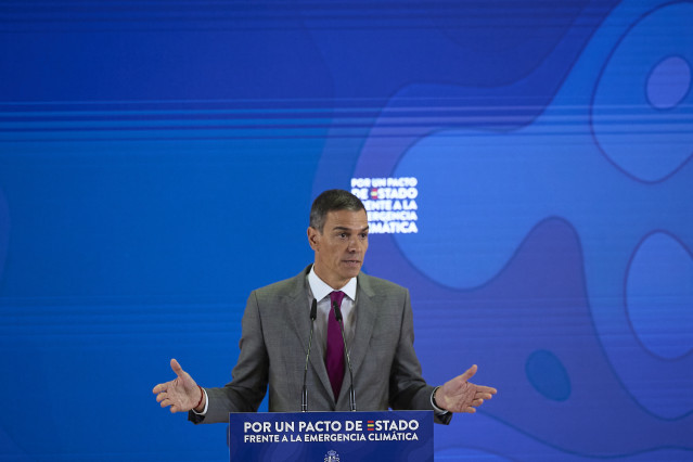 El presidente del Gobierno, Pedro Sánchez, clausura el acto 'Por un pacto de Estado frente a la emergencia climática', en el Ministerio para la Transición Ecológica y Reto Demográfico, a 1 de septiembre de 2025, en Madrid (España).