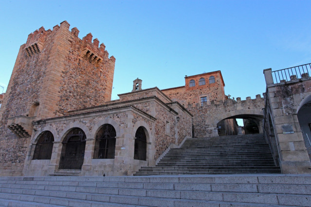 Archivo - Imagen del casco antiguo de Cáceres.