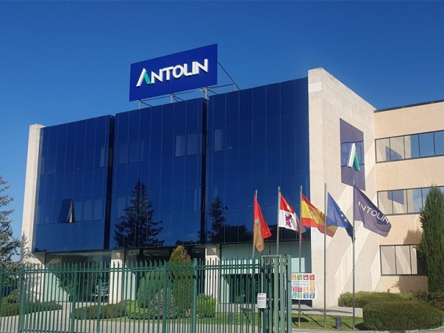 Fachada de la sede de Antolín