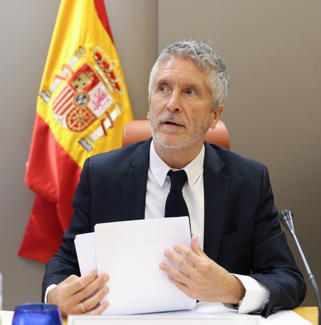 El ministro del Interior, Fernando Grande-Marlaska, presenta el balance provisional de la siniestralidad vial registrado en las carreteras españolas durante los pasados meses de julio y agosto de 2025, en la sede de la Dirección General de Tráfico, a 3 de