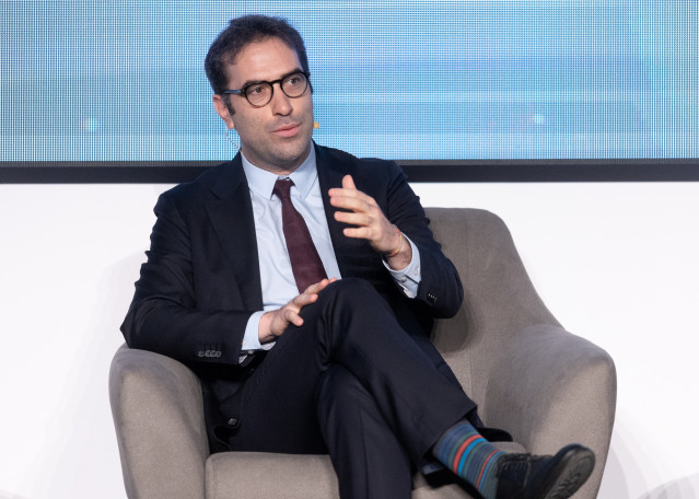 Archivo - El ministro de Economía, Comercio y Empresa, Carlos Cuerpo interviene druante el ‘Foro ICEX 2025’, en la Nave Madrid, a 10 de julio de 2025, en Madrid (España).