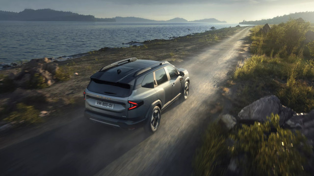 Duster y Bigster estrenan el motor hybrid-G 150 con hasta 154 CV de potencia y 1.500 km de autonomía.