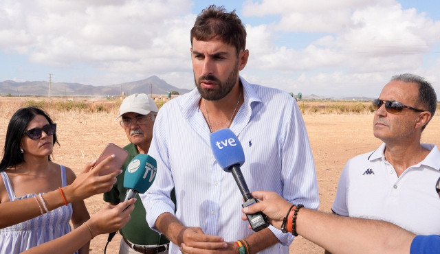 El presidente de Vox en la Región de Murcia, José Ángel Antelo, en un contacto informativo en Fuente Álamo