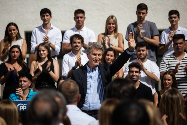 El presidente del Partido Popular, Alberto Núñez Feijóo, interviene en el inicio del curso político del PP de Madrid, a 5 de septiembre de 2025, en Arganda del Rey, Madrid (España). Con estas jornadas, el Grupo Parlamentario Popular en la Asamblea regiona