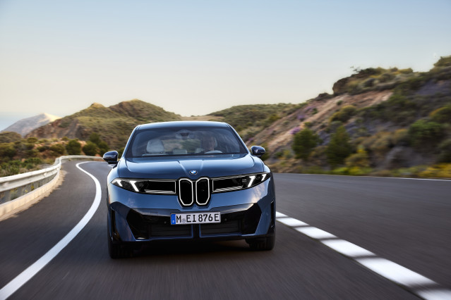 Archivo - BMW presenta el iX3, el primer modelo 'Neue Klasse' con autonomía de hasta 805 km y desde 60.000 euros.
