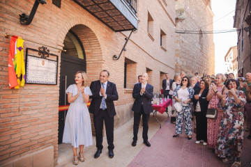 La ministra de Educación, Formación Profesional y Deportes, Pilar Alegría, ha reivindicado esté sábado en la localidad zaragozana de Fuendejalón la figura de la maestra y primera alcaldesa democ