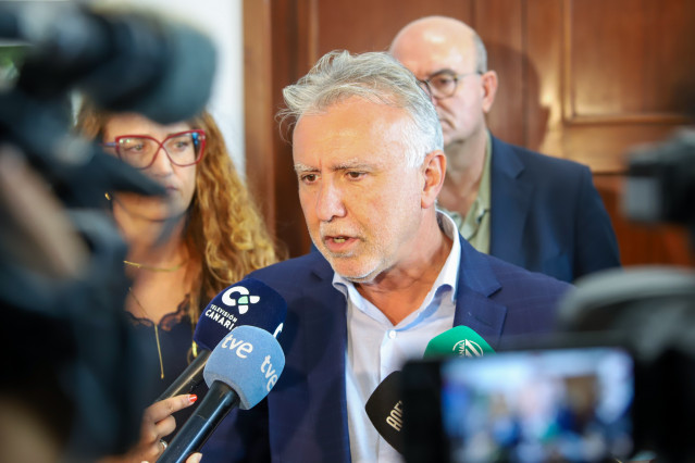 El ministro de Política Territorial y Memoria Democrática, Ángel Víctor Torres