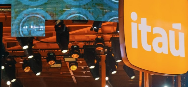 Archivo - El banco brasileño Itaú.