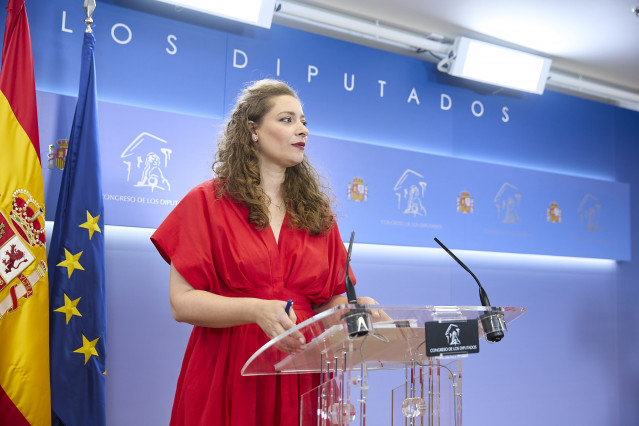 La portavoz del PP en el Congreso, Ester Muñoz, durante una rueda de prensa posterior a la reunión de la junta de portavoces, en el Congreso de los Diputados, a 9 de septiembre de 2025, en Madrid (España).