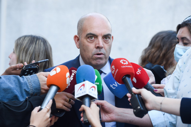 Archivo - El presidente de la Federación Nacional de Asociaciones de Trabajadores Autónomos (ATA), Lorenzo Amor Acedo, atiende a medios en Madrid en una imagen de archivo