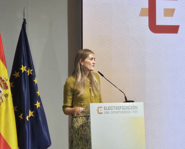 La vicepresidenta del Gobierno y ministra para la Transición Ecológica y el Reto Demográfico, Sara Aagesen, durante la presentación de la Propuesta de planificación de la red de transporte de electricidad con horizonte 2030.