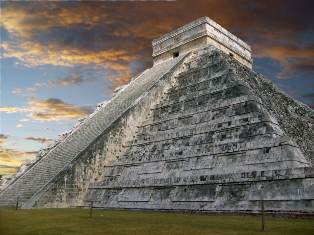 Archivo - México recibe 8,4 millones de turistas en julio, un 12,3% más que el año pasado.