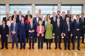 Reunión entre la Comisión Europea y los principales actores del sector automovilístico en Europa