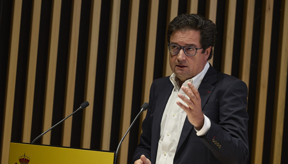 El ministro para la Transformación Digital, Óscar López, presenta el último balance del Plan contra las estafas telefónicas y por SMS del Gobierno de España, a 18 de agosto de 2025, en Madrid (E