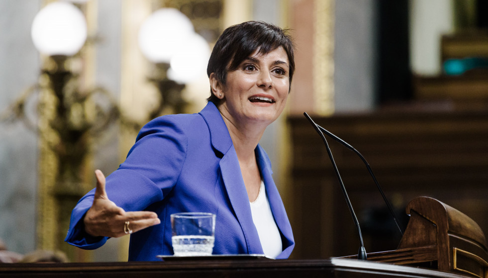 La ministra de Vivienda, Isabel Rodríguez, interviene durante un pleno en el Congreso de los Diputados, a 10 de septiembre de 2025, en Madrid (España).