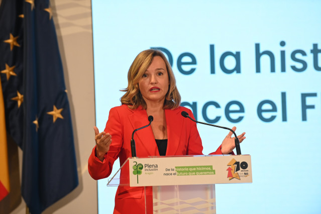 La ministra de Educación, Formación Profesional y Deportes y secretaria general del PSOE de Aragón, Pilar Alegría, interviene durante el XXXV aniversario de ‘Plena Inclusión Aragón’, en el Edificio Pignatelli, a 13 de septiembre de 2025, en Zaragoza.