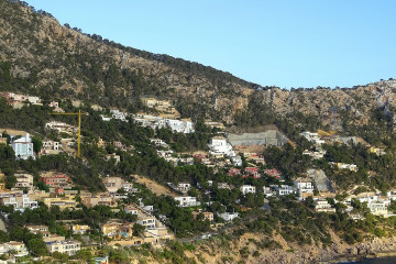 Archivo - Urbanizaciones en la costa de Mallorca