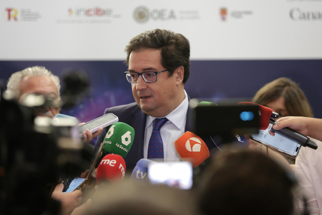 Archivo - Imagen de recurso del ministro para la Transformación Digital y de la Función Pública, Óscar López.