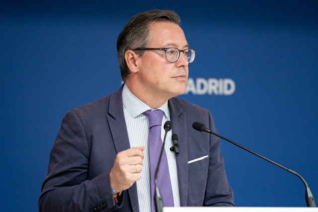 Archivo - El secretario general del PP de Madrid, Alfonso Serrano, interviene durante una reunión del Comité de Dirección del PP, a 13 de noviembre de 2023, en Madrid (España). Unas 80.000 personas, según los datos actualizados de la Delegación de Gobiern