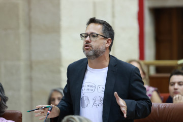 El portavoz de Adelante Andalucía, José Ignacio García, interviene en el pleno del Parlamento andaluz en una imagen de archivo