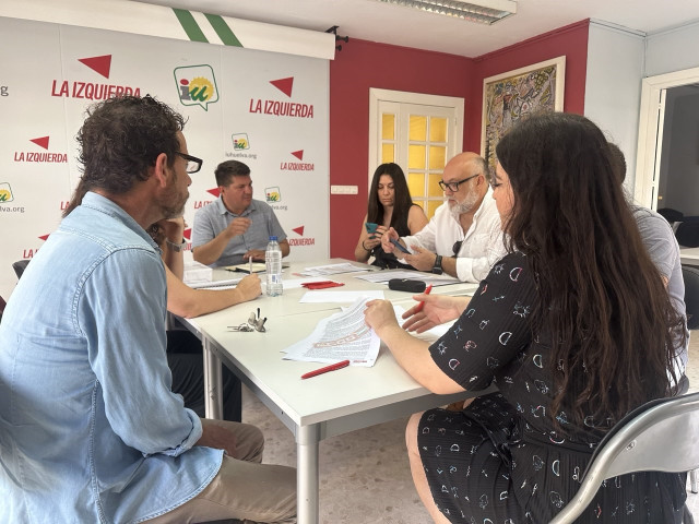 Reunión de IU Huelva y CCOO sobre los centros de menore