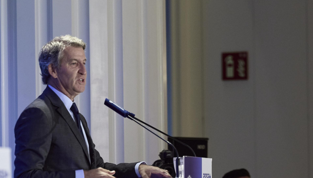 El presidente del PP, Alberto Núñez Feijóo, durante un desayuno informativo de Nueva Economía Fórum