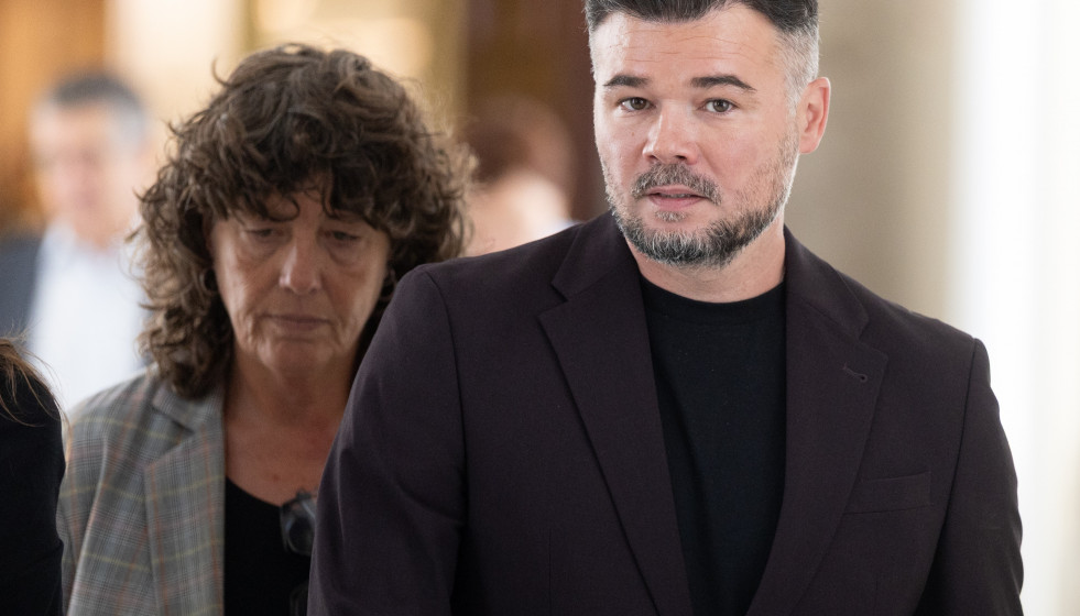 El portavoz de ERC en el Congreso, Gabriel Rufián, a su llegada a una Junta de Portavoces, en el Congreso de los Diputados, a 16 de septiembre de 2025, en Madrid (España).