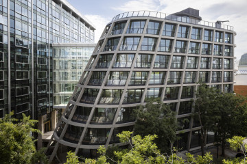 Archivo - Edificio de Colonial en París.
