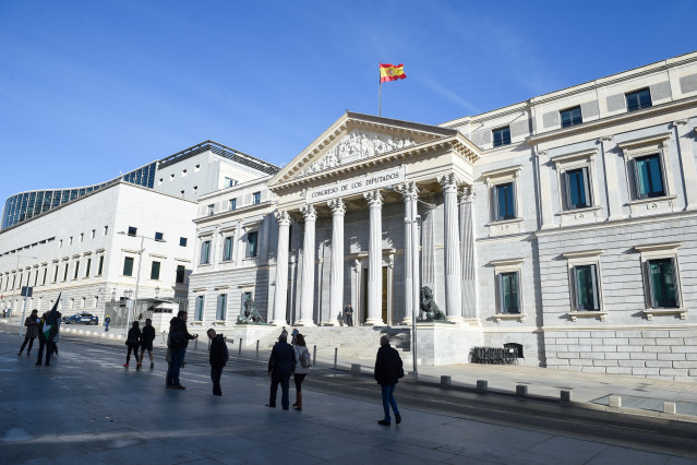 Archivo - Vista de la fachada del Congreso de los Diputados.