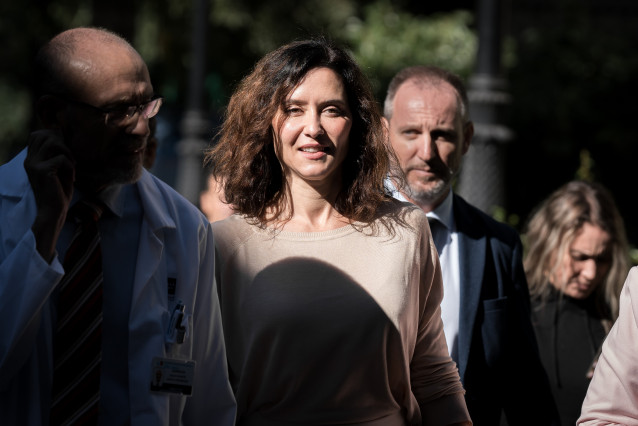 La presidenta de la Comunidad de Madrid, Isabel Díaz Ayuso, llega a la presentación del balance de la Unidad de Hospitalización Pediátrica a Domicilio del Hospital público Infantil Universitario Niño Jesús,