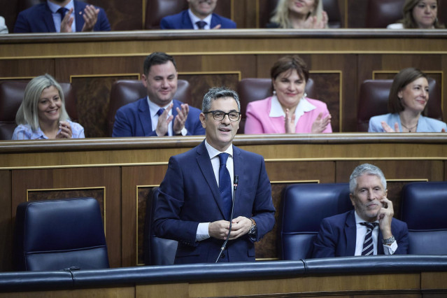 El ministro de la Presidencia, Relaciones con las Cortes y Justicia, Félix Bolaños, interviene durante una sesión de control en el Gobierno, en el Congreso de los Diputados, a 24 de septiembre de 2025, en Madrid (España).