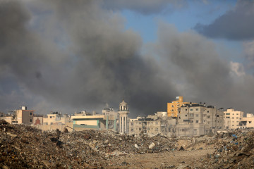 EuropaPress 6978432 columnas humo varios ataques perpetrados ejercito israel contra barrio tel