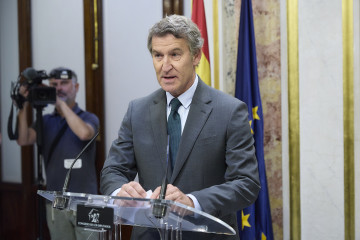 El presidente del PP, Alberto Núñez Feijóo, durante una rueda de prensa en el Congreso de los Diputados, a 24 de septiembre de 2025, en Madrid (España).