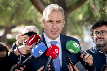 El portavoz de Vox en el Ayuntamiento de Madrid, Javier Ortega Smith, ofrece declaraciones a la prensa, tras el acto de nombramiento de los 134 agentes de la Policía Municipal, a 24 de septiembre de 