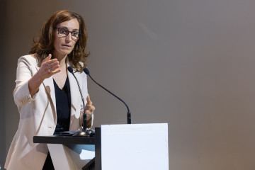 La ministra de Sanidad, Mónica García, inaugura la II Jornadas de la Red Española de Investigación en COVID persistente (REiCOP), en Caixa Forum Madrid, a 12 de septiembre de 2025, en Madrid (Espa
