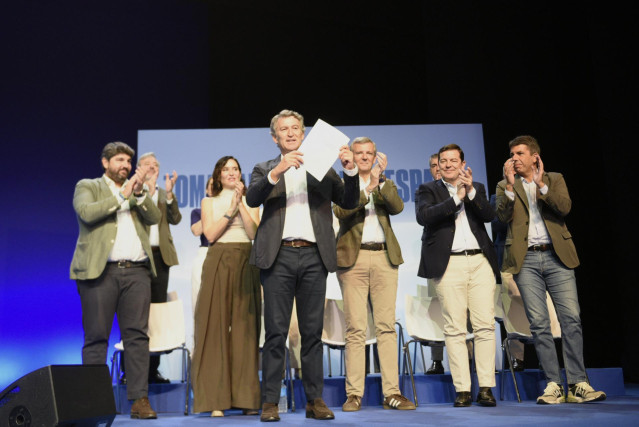 El presidente del Partido Popular, Alberto Núñez Feijóo, durante la clausura del acto de presentación de la ‘Declaración de la Región de Murcia’, en el Teatro Circo de Murcia, a 28 de septiembre de 2025, en Murcia (España).